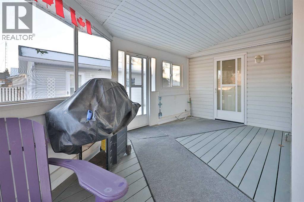 196 W 100 S, Raymond, Alberta  T0K 2S0 - Photo 25 - A2279930