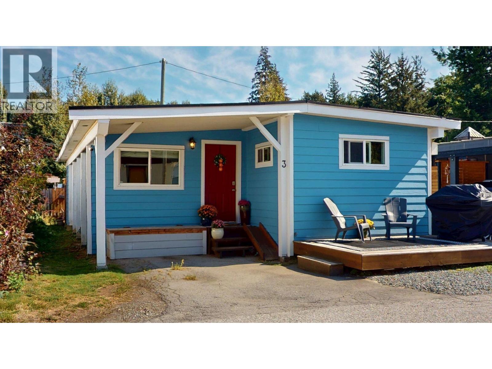 3 39768 GOVERNMENT ROAD, Squamish, British Columbia