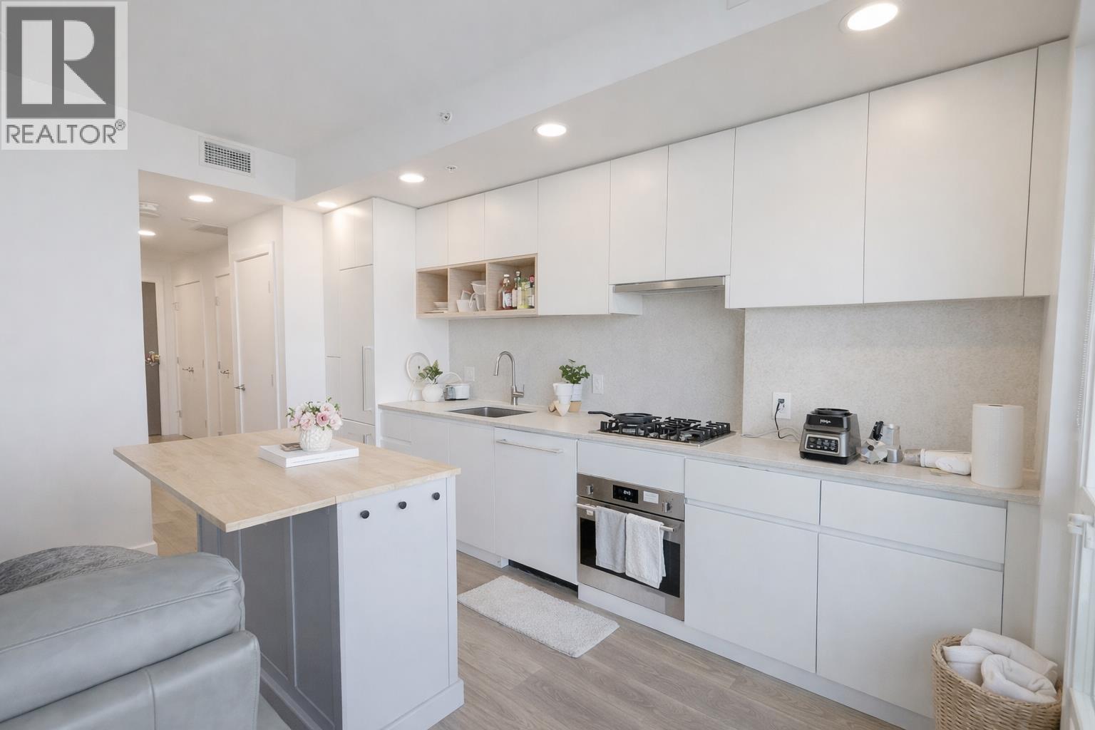 1003 4433 Alaska Street, Burnaby, British Columbia  V5C 5T3 - Photo 3 - R3079744