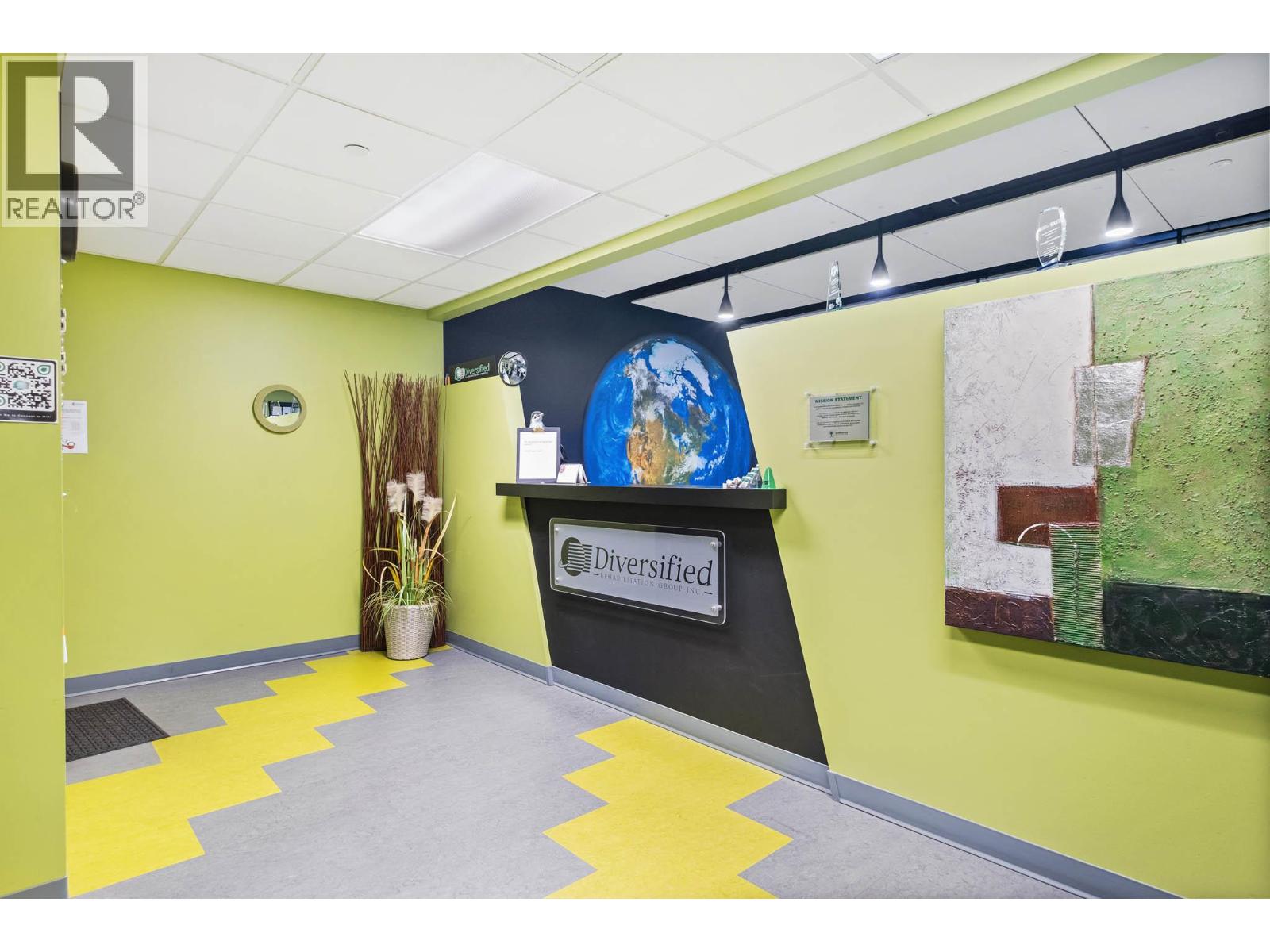 2040 Springfield Road Unit# 201 Kelowna Photo 6 2040 Springfield Road Unit# 201 Kelowna Photo 6