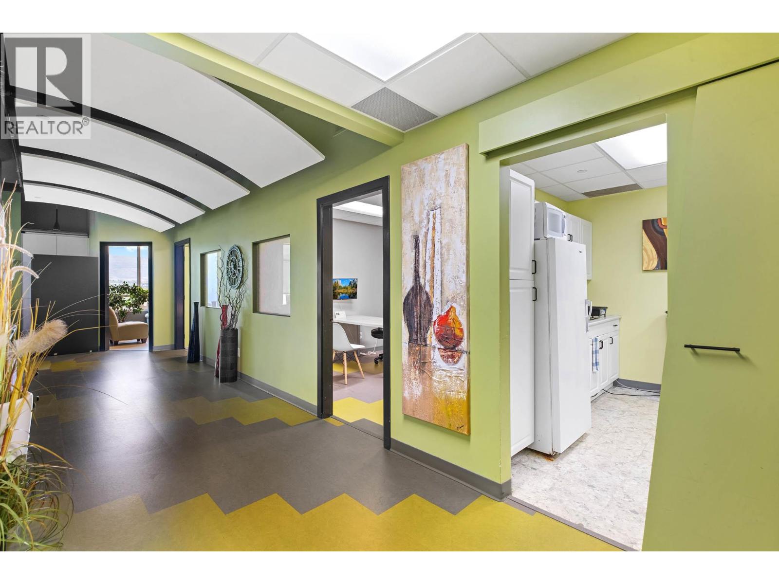 2040 Springfield Road Unit# 201 Kelowna Photo 8 2040 Springfield Road Unit# 201 Kelowna Photo 8