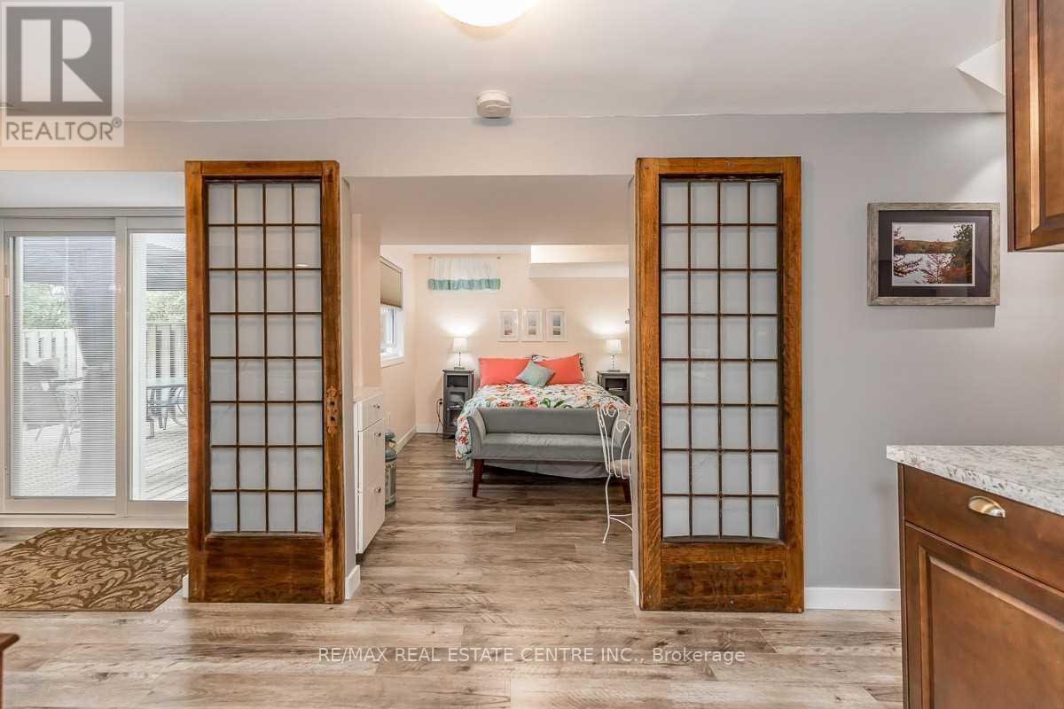 Upper - 39 Mcmillan Crescent, Barrie, Ontario  L4N 7H2 - Photo 21 - S12718970