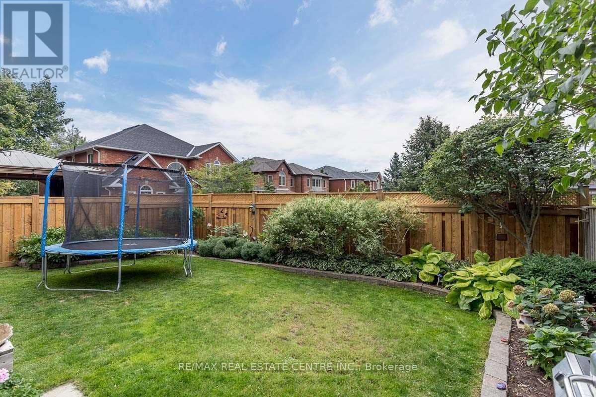 Upper - 39 Mcmillan Crescent, Barrie, Ontario  L4N 7H2 - Photo 25 - S12718970