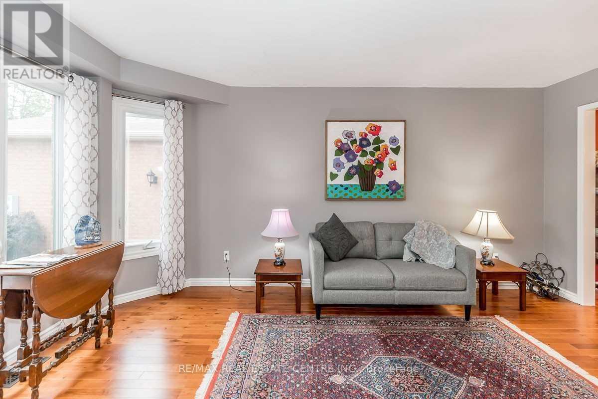 Upper - 39 Mcmillan Crescent, Barrie, Ontario  L4N 7H2 - Photo 6 - S12718970