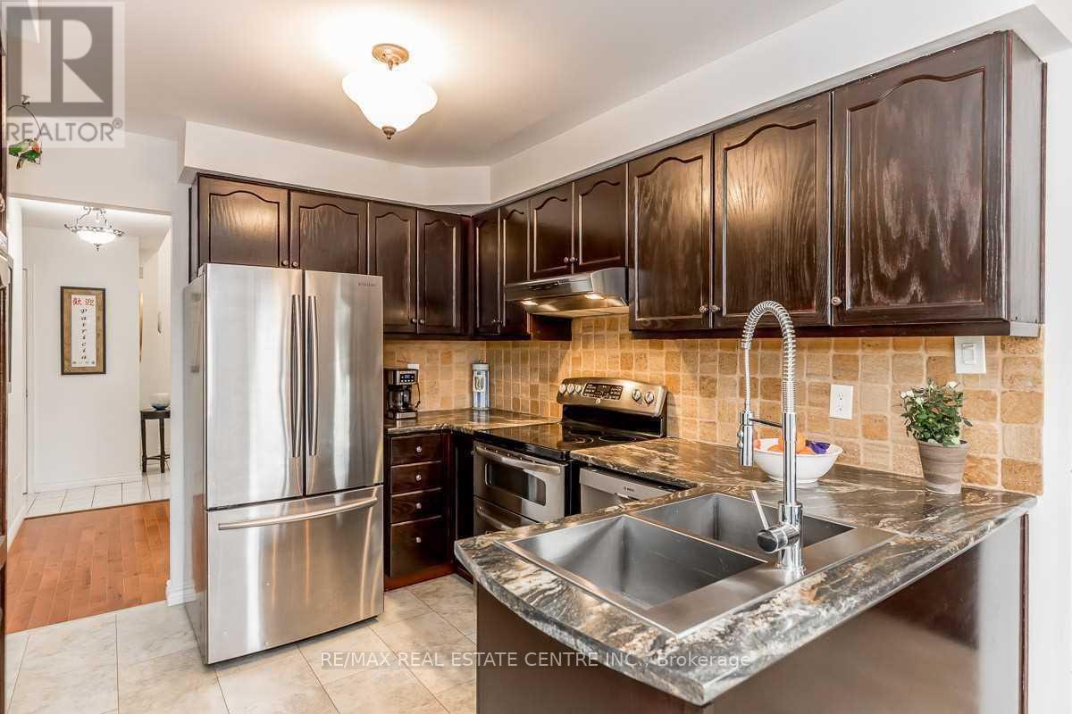 Upper - 39 Mcmillan Crescent, Barrie, Ontario  L4N 7H2 - Photo 8 - S12718970