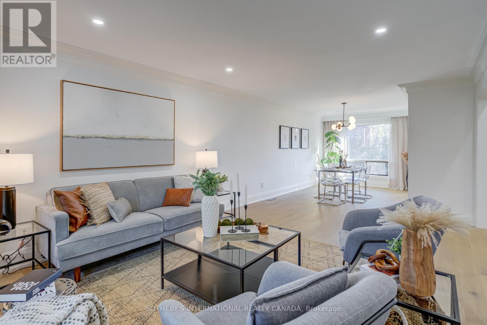 34 Euphrasia Drive, Toronto, Ontario  M6B 3V9 - Photo 7 - W12488660