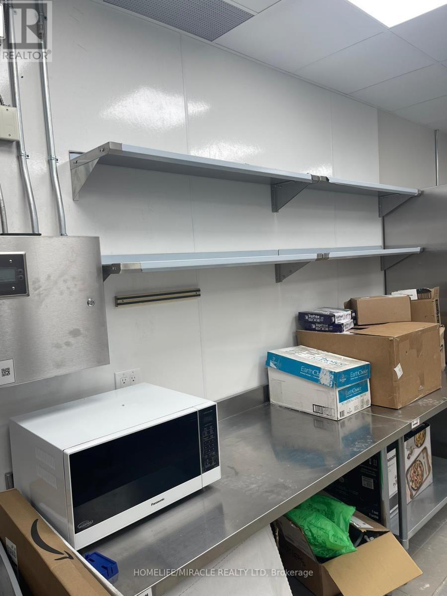 3 - 174 Union Street, Wilmot, Ontario  N3A 1R5 - Photo 6 - X12700940