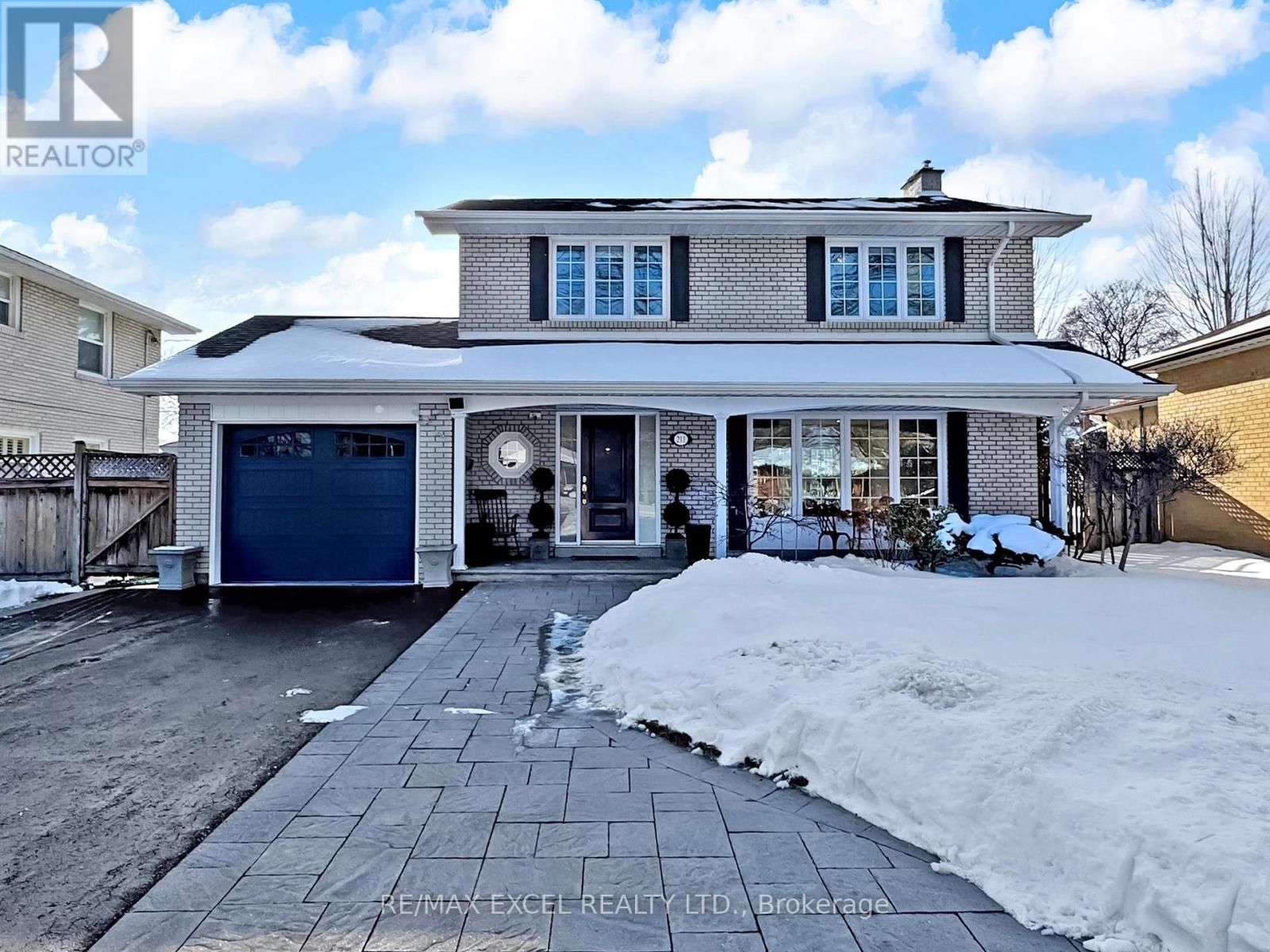 211 THE WESTWAY, Toronto, Ontario