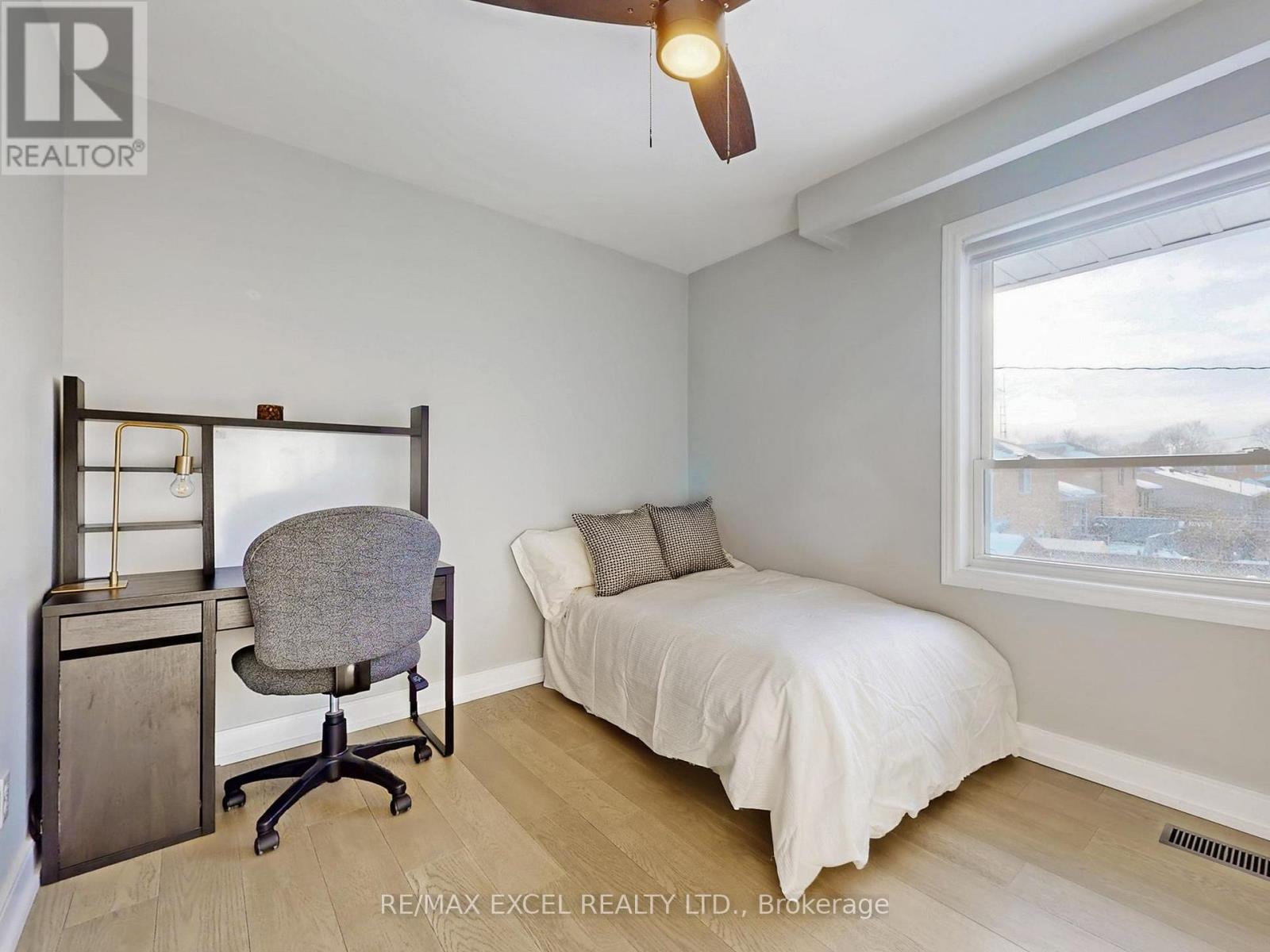 211 The Westway, Toronto, Ontario  M9R 1E9 - Photo 21 - W12718968