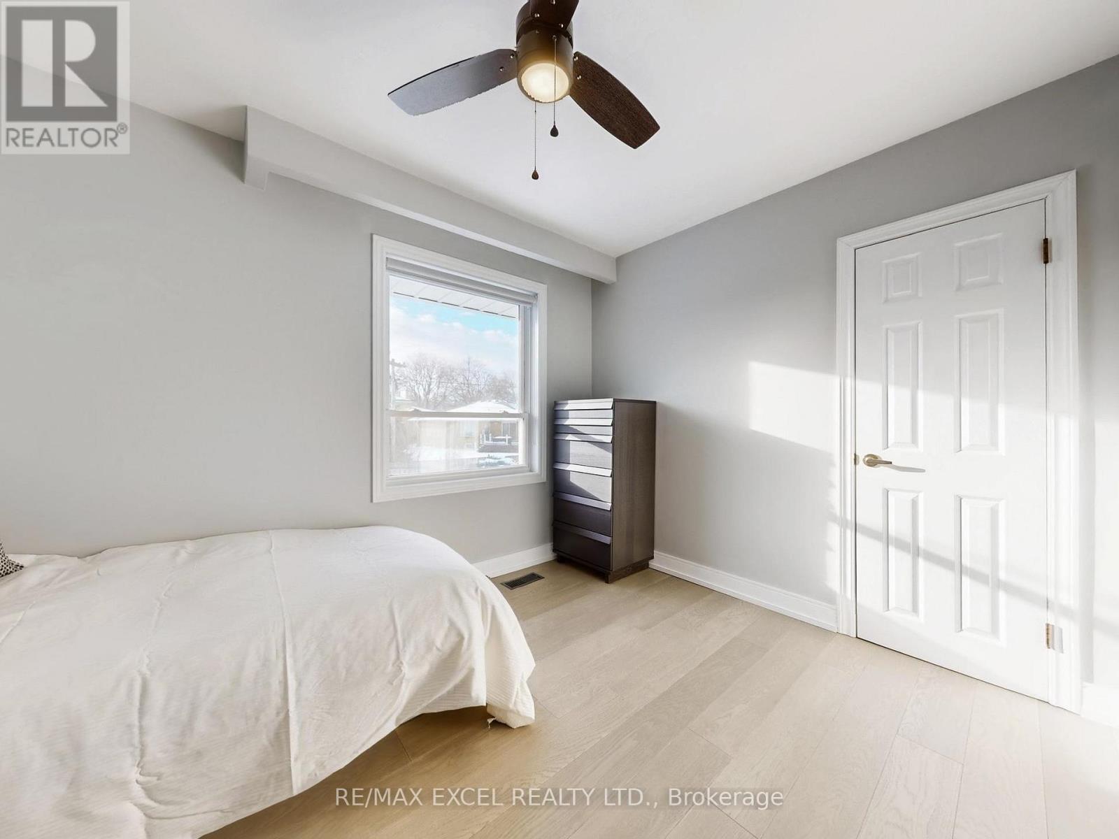 211 The Westway, Toronto, Ontario  M9R 1E9 - Photo 22 - W12718968