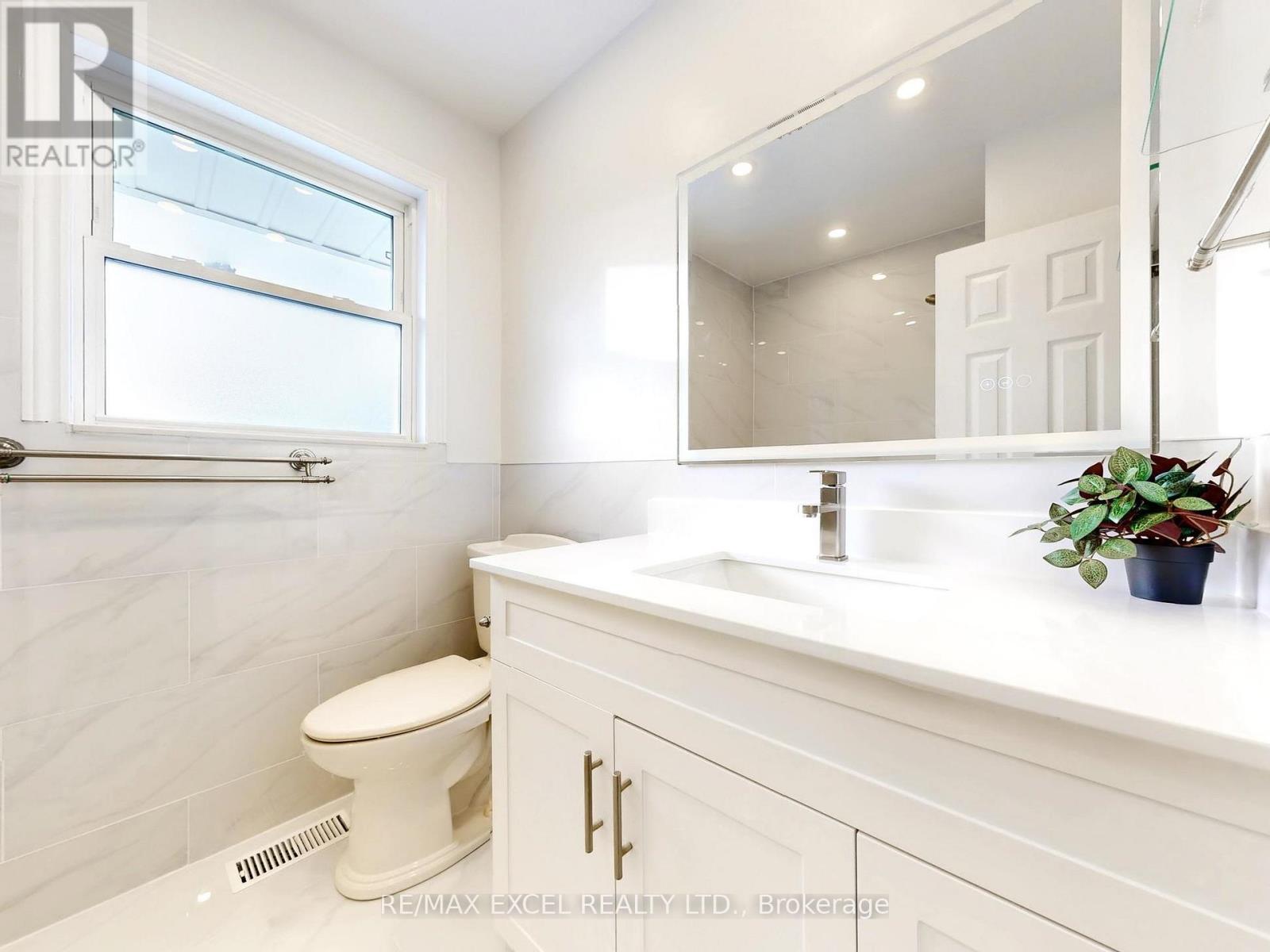 211 The Westway, Toronto, Ontario  M9R 1E9 - Photo 27 - W12718968