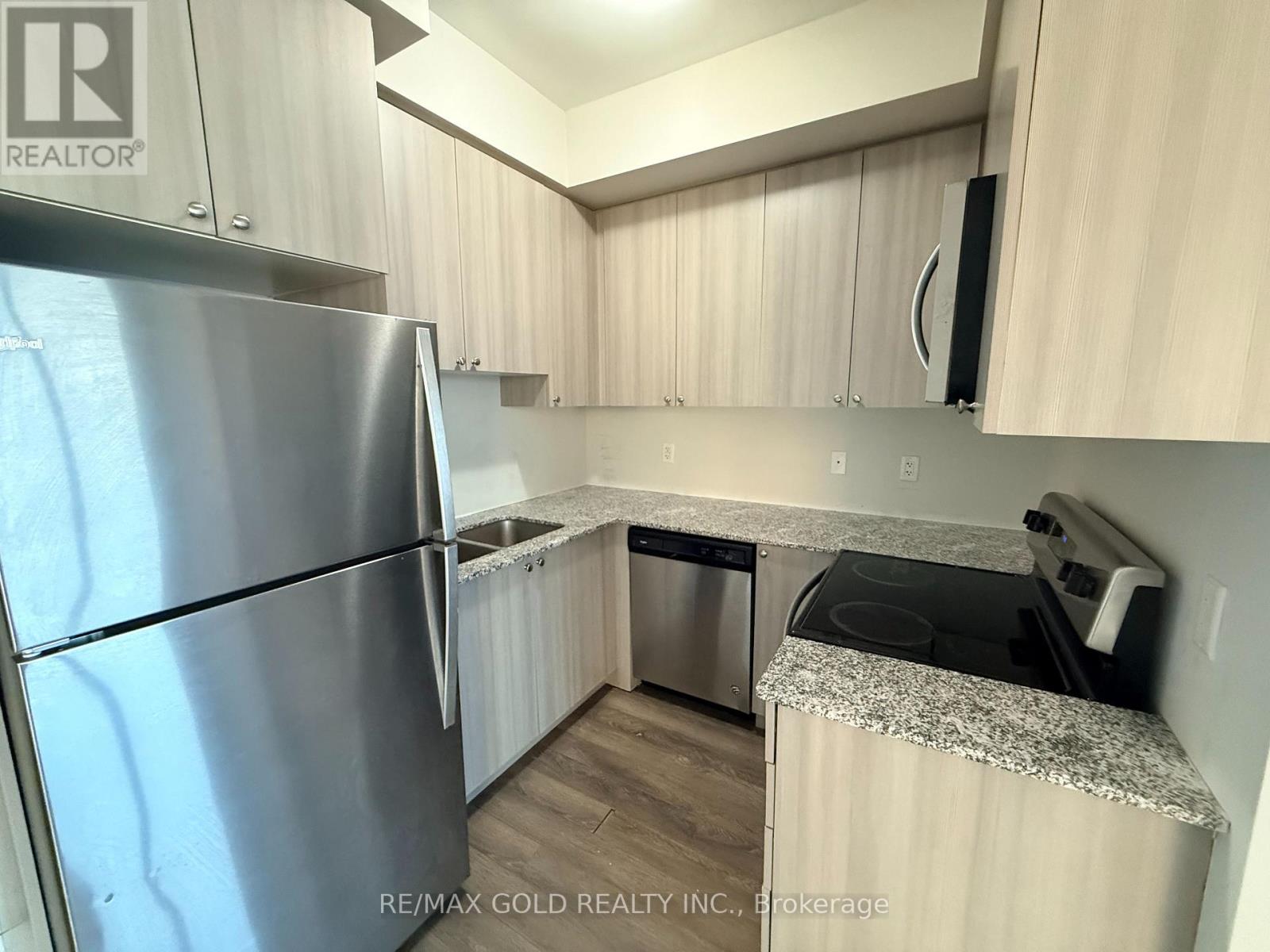 202 - 65 Yorkland Boulevard, Brampton, Ontario  L4C 9Z4 - Photo 10 - W12718978