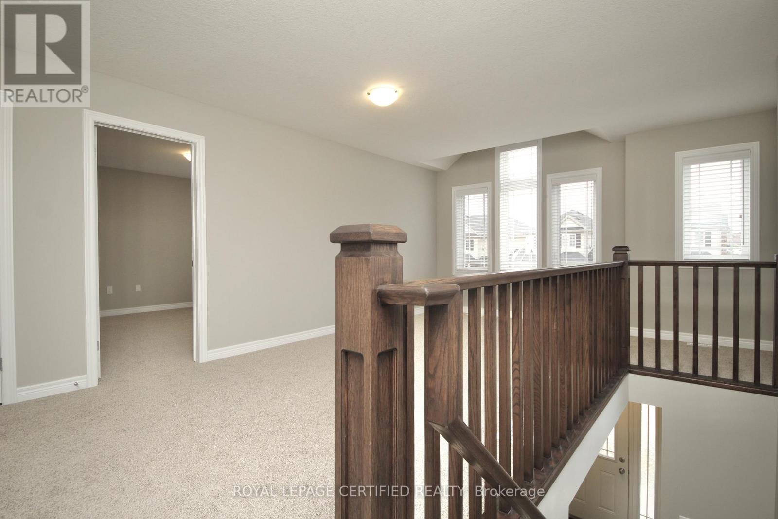 2 Crosswinds Drive, Kitchener, Ontario  N2A 0J7 - Photo 16 - X12718948