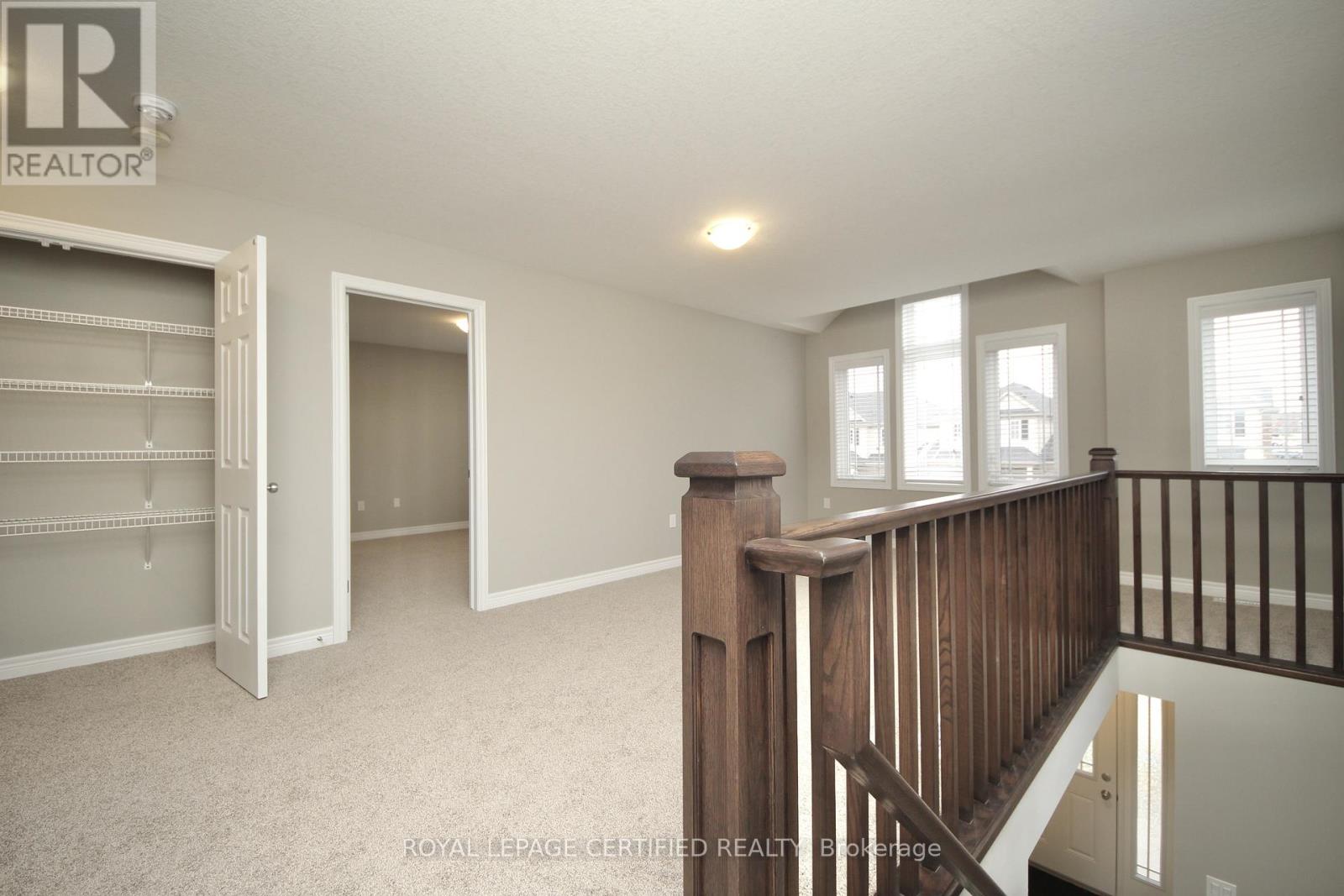 2 Crosswinds Drive, Kitchener, Ontario  N2A 0J7 - Photo 17 - X12718948