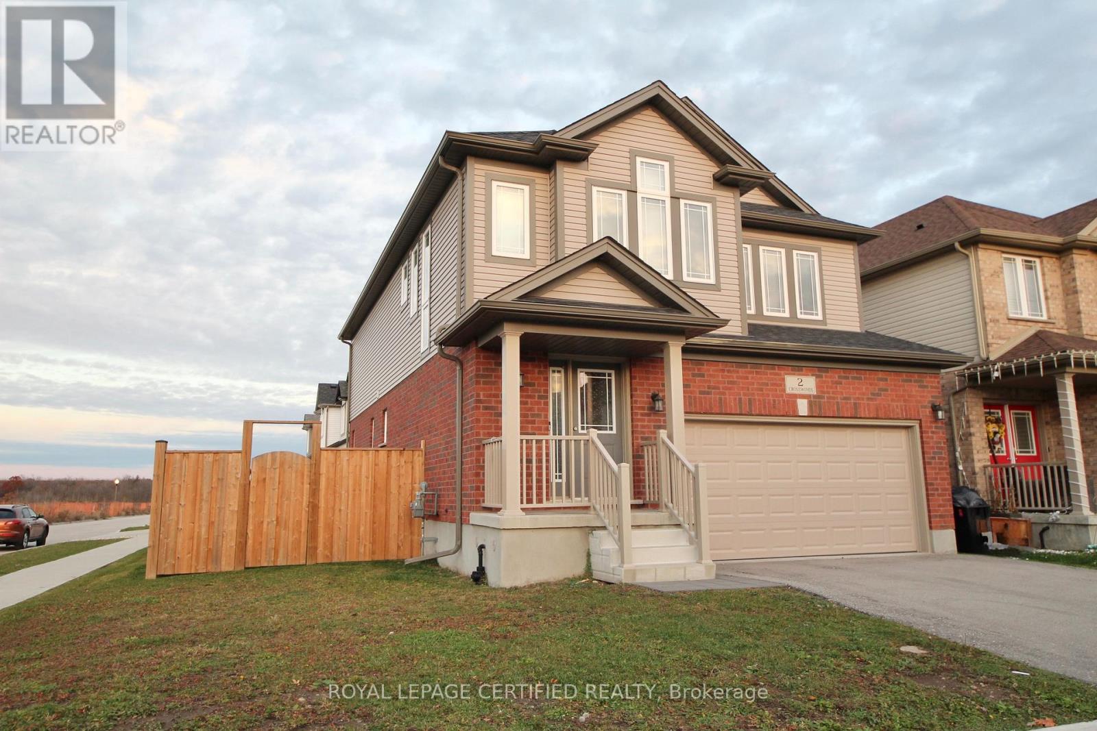 2 Crosswinds Drive, Kitchener, Ontario  N2A 0J7 - Photo 2 - X12718948