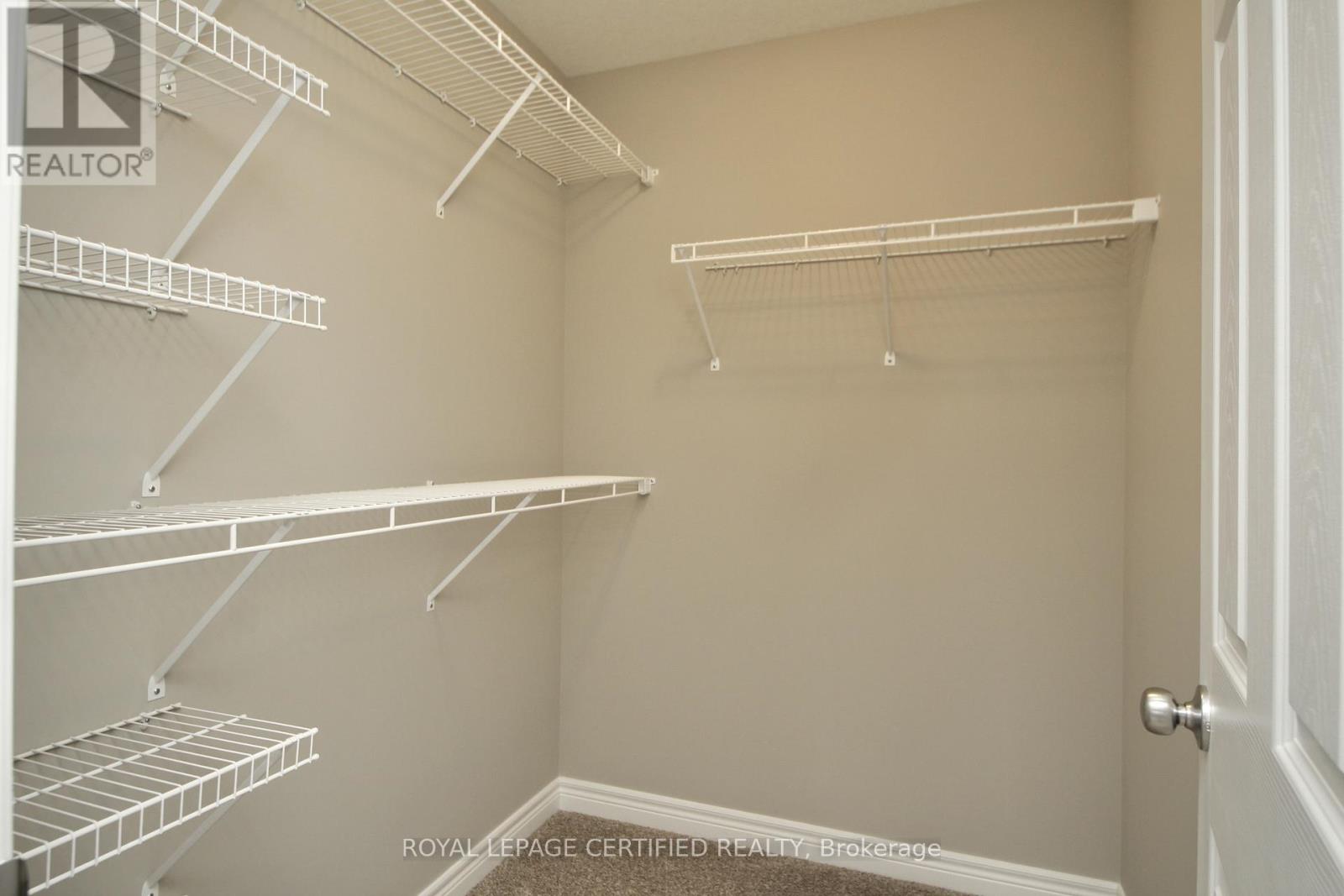 2 Crosswinds Drive, Kitchener, Ontario  N2A 0J7 - Photo 22 - X12718948