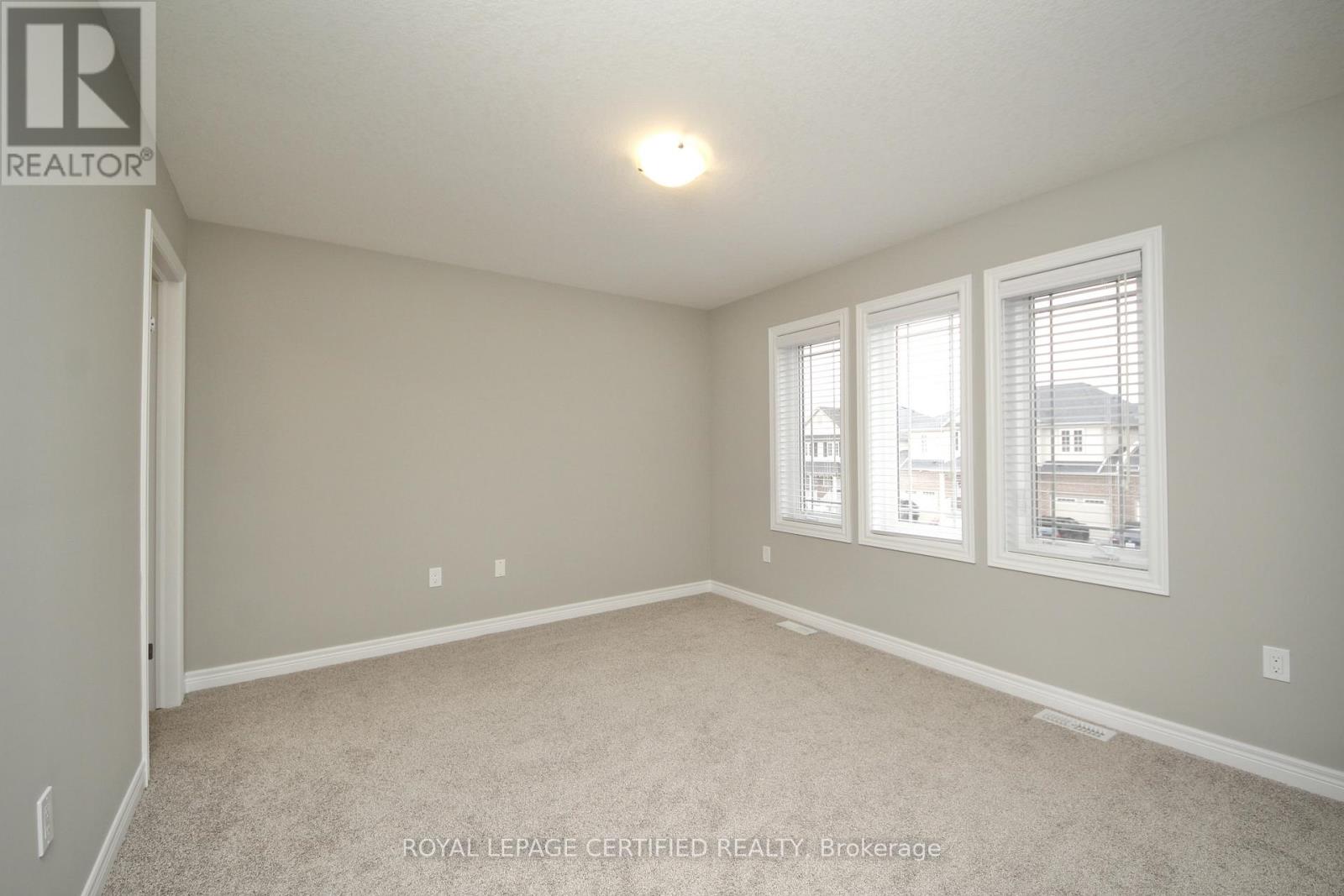 2 Crosswinds Drive, Kitchener, Ontario  N2A 0J7 - Photo 23 - X12718948