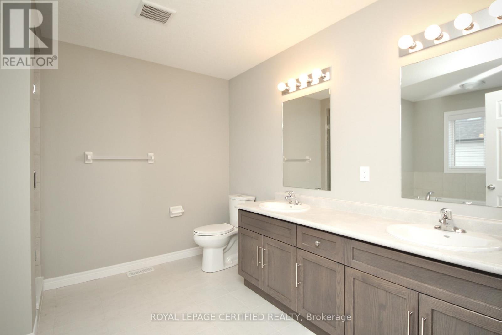 2 Crosswinds Drive, Kitchener, Ontario  N2A 0J7 - Photo 25 - X12718948