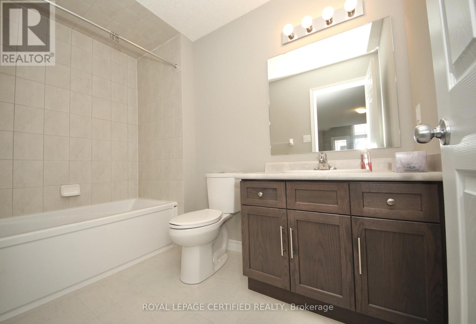 2 Crosswinds Drive, Kitchener, Ontario  N2A 0J7 - Photo 32 - X12718948