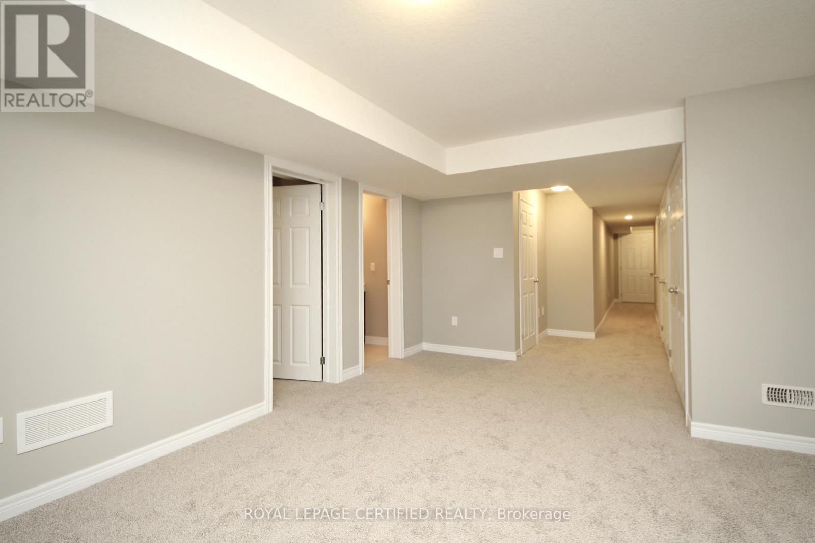 2 Crosswinds Drive, Kitchener, Ontario  N2A 0J7 - Photo 38 - X12718948