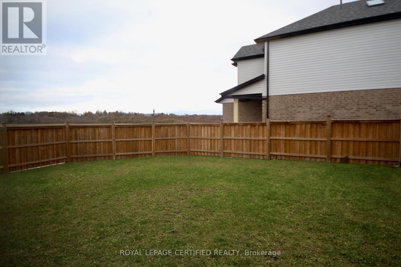 2 Crosswinds Drive, Kitchener, Ontario  N2A 0J7 - Photo 42 - X12718948