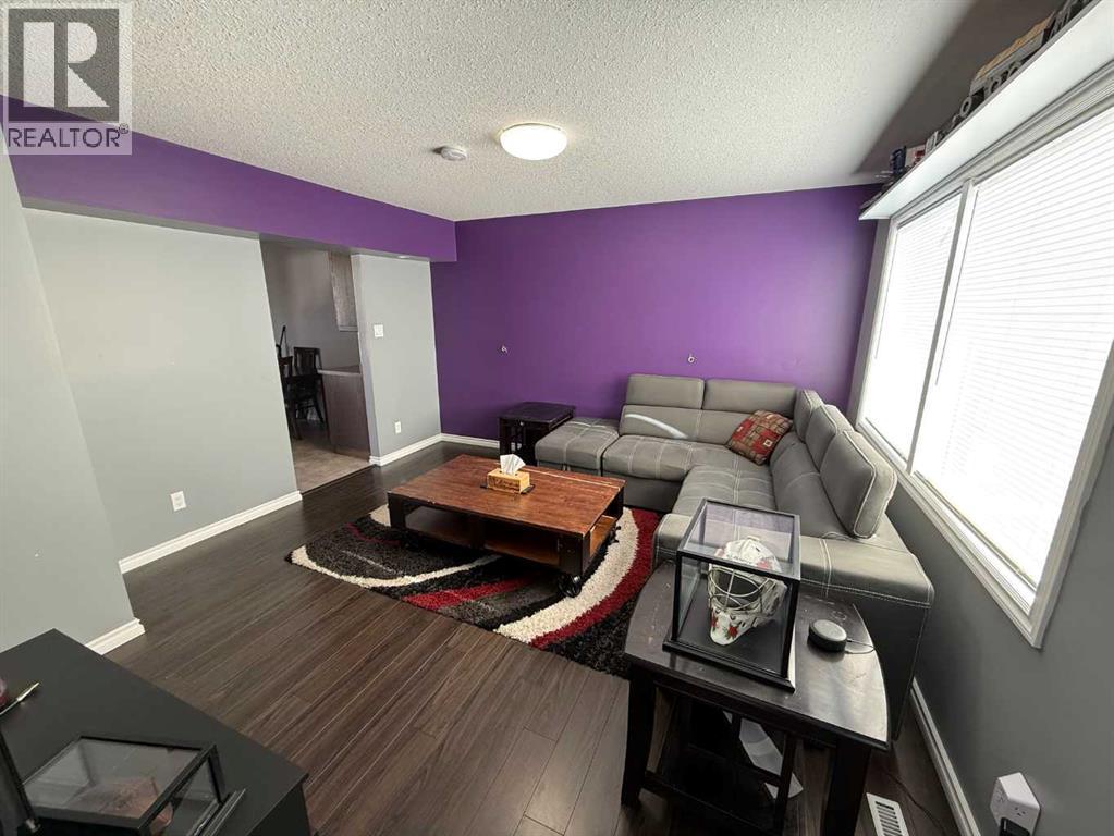 43, 114 Hardisty Avenue, Hinton, Alberta  T7V 1B5 - Photo 6 - A2259443