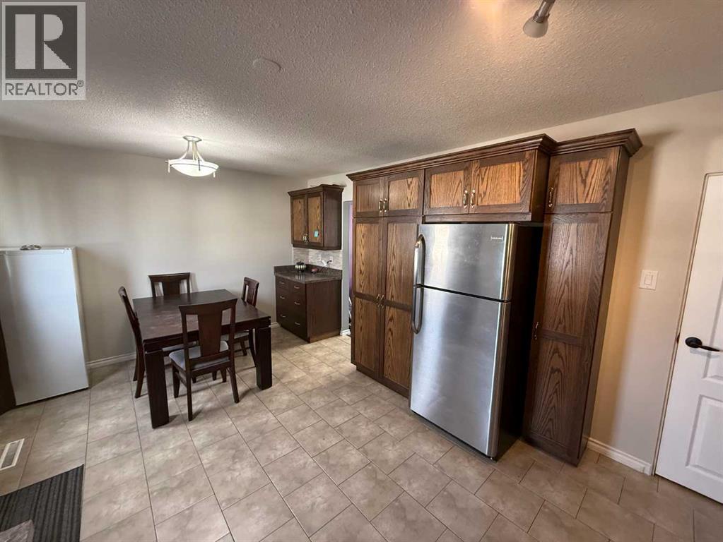 43, 114 Hardisty Avenue, Hinton, Alberta  T7V 1B5 - Photo 5 - A2259443