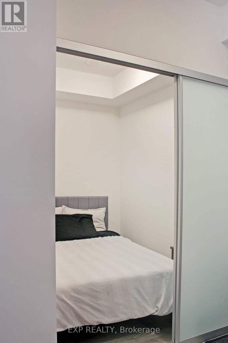 610 - 2333 Khalsa Gate, Oakville, Ontario  L6M 0X7 - Photo 9 - W12719076