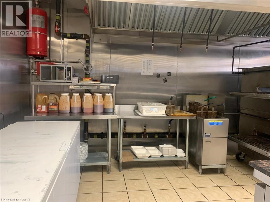 379 Norwich Avenue, Woodstock, Ontario  N4S 3W4 - Photo 4 - 40799928