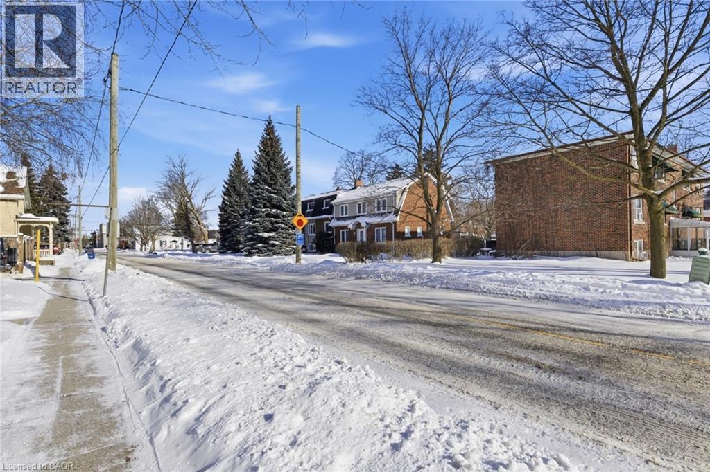 233 Westminster Drive S Unit# 24, Cambridge, Ontario  N3H 1T2 - Photo 2 - 40798091