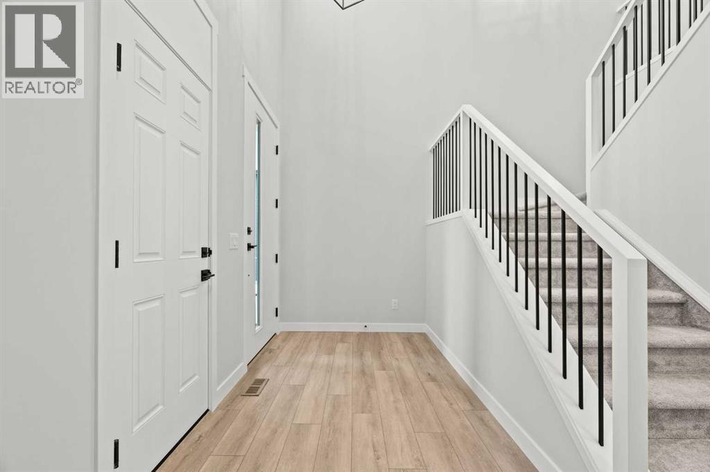 298 Kinniburgh Loop, Chestermere, Alberta  T1X 3C3 - Photo 2 - A2279032