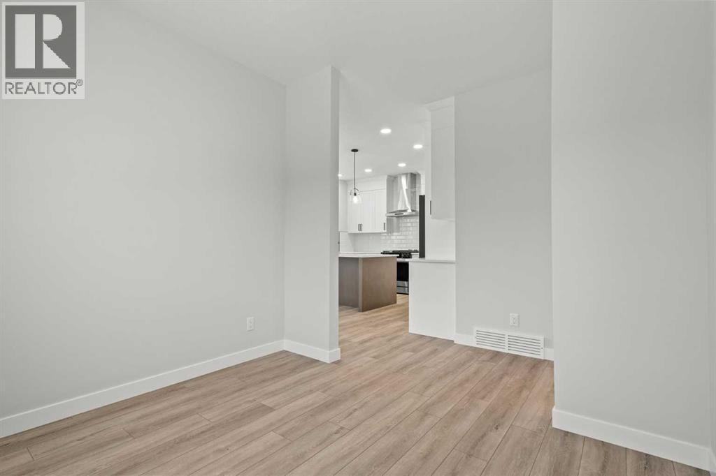 298 Kinniburgh Loop, Chestermere, Alberta  T1X 3C3 - Photo 7 - A2279032