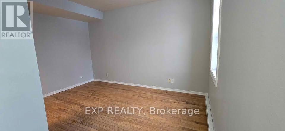 187 Dalhousie Street, Ottawa, Ontario  K1N 7C7 - Photo 5 - X12719068