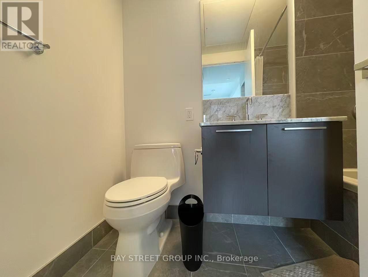 1710 - 3 Gloucester Street W, Toronto, Ontario  M4Y 1L8 - Photo 11 - C12617440