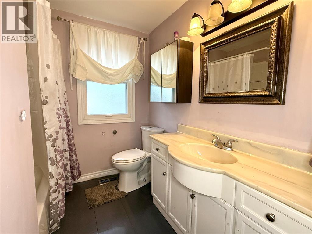 1508 Len Avenue, Sarnia, Ontario  N7S 3N1 - Photo 10 - 25027941