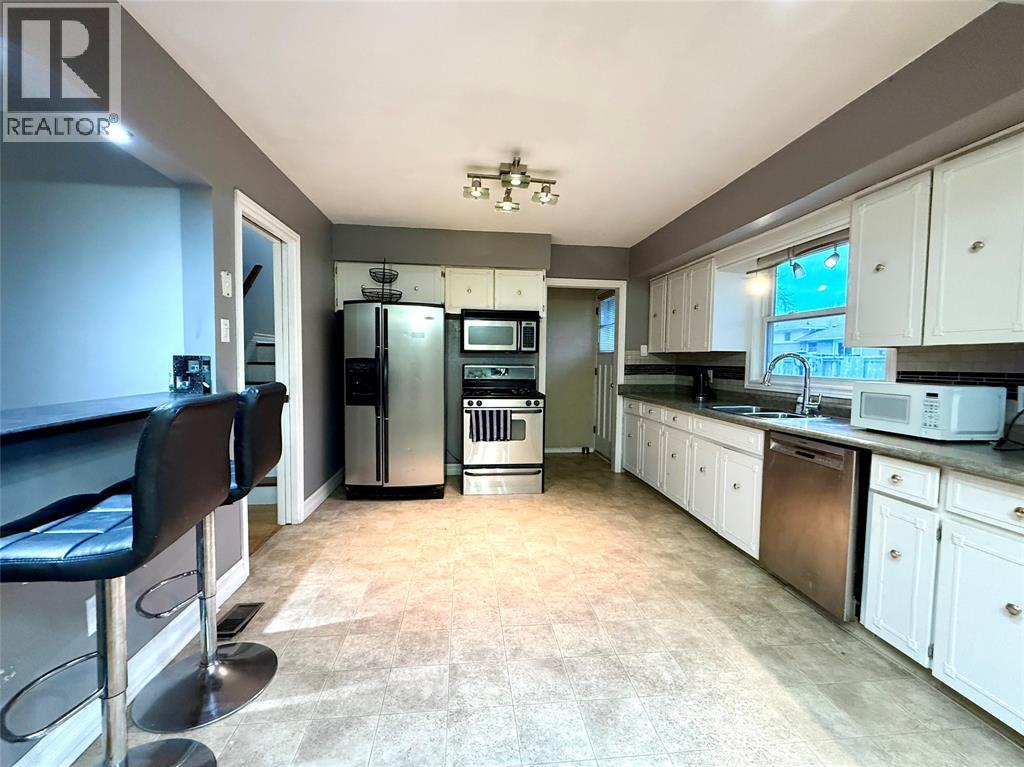 1508 Len Avenue, Sarnia, Ontario  N7S 3N1 - Photo 6 - 25027941