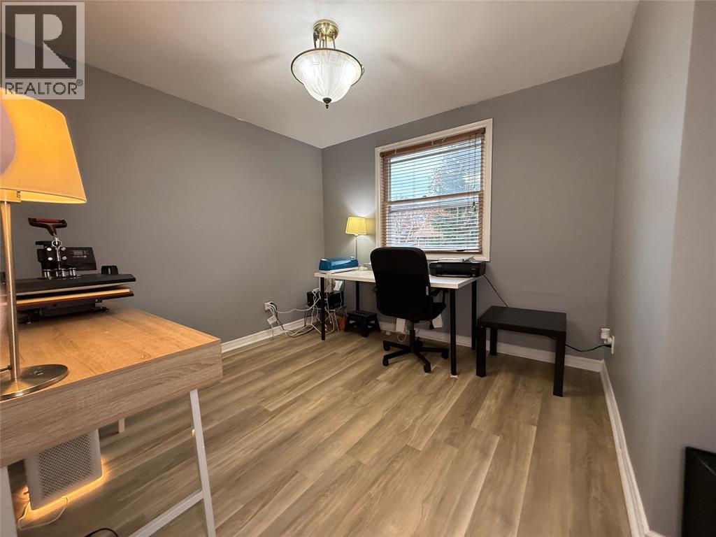 1508 Len Avenue, Sarnia, Ontario  N7S 3N1 - Photo 11 - 25027941