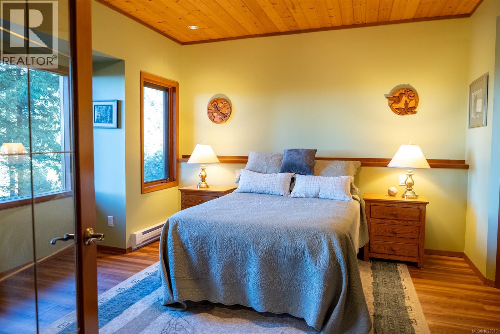 2648 Galleon Way, Pender Island, British Columbia  V0N 2M2 - Photo 30 - 1023916