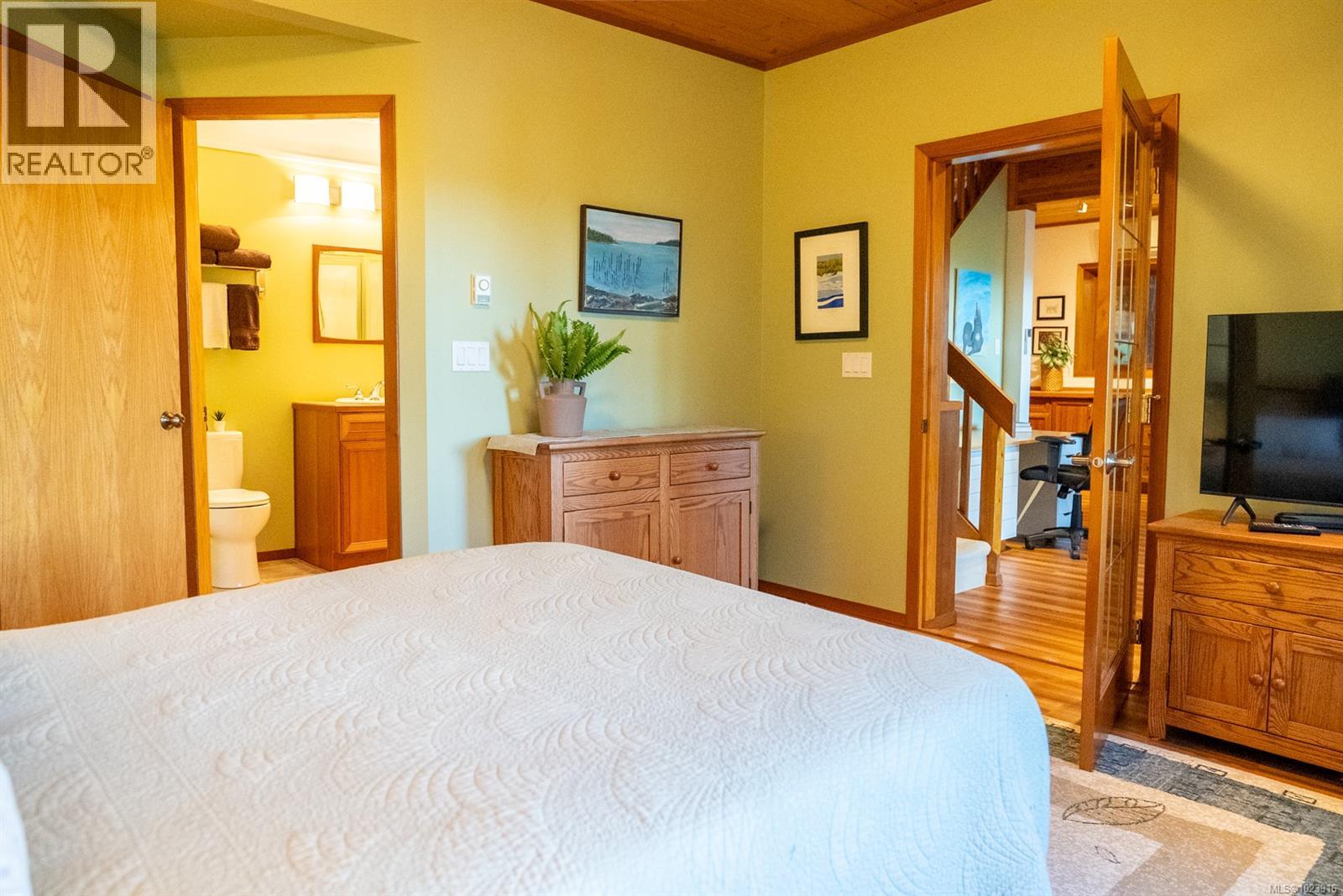 2648 Galleon Way, Pender Island, British Columbia  V0N 2M2 - Photo 32 - 1023916