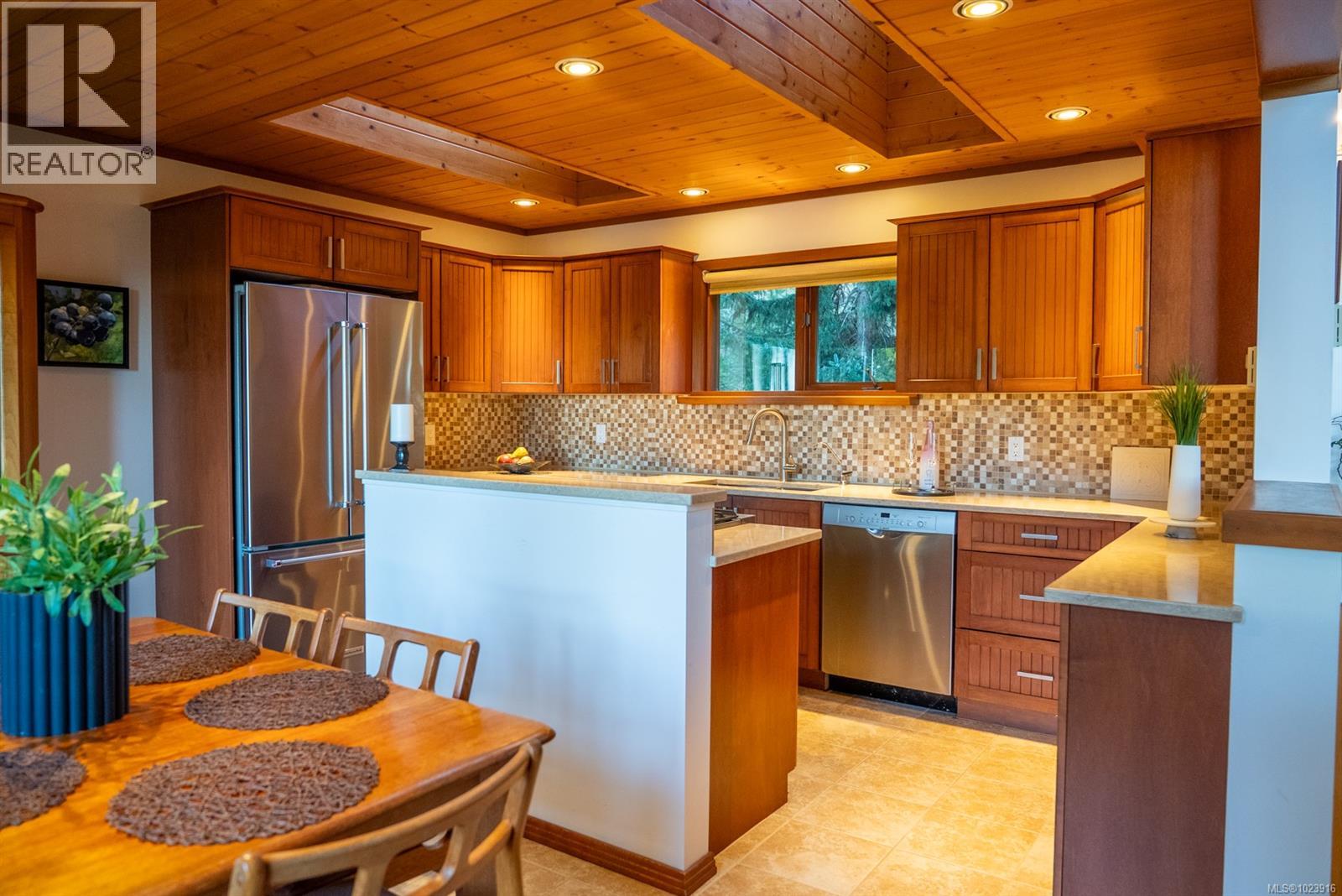 2648 Galleon Way, Pender Island, British Columbia  V0N 2M2 - Photo 17 - 1023916