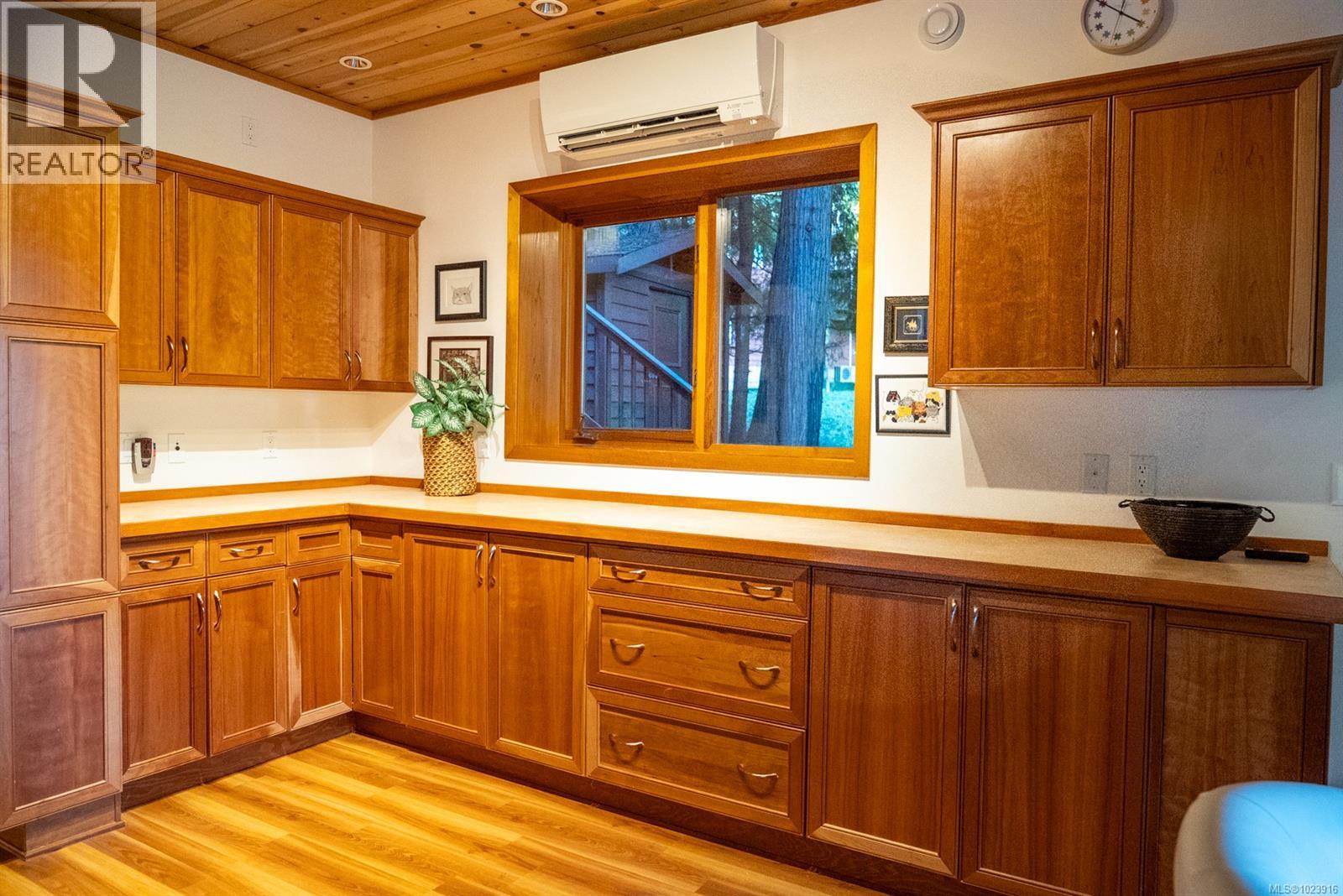 2648 Galleon Way, Pender Island, British Columbia  V0N 2M2 - Photo 39 - 1023916