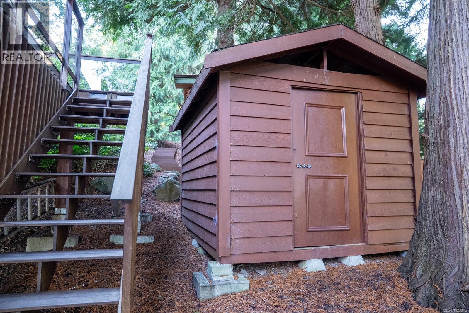 2648 Galleon Way, Pender Island, British Columbia  V0N 2M2 - Photo 50 - 1023916