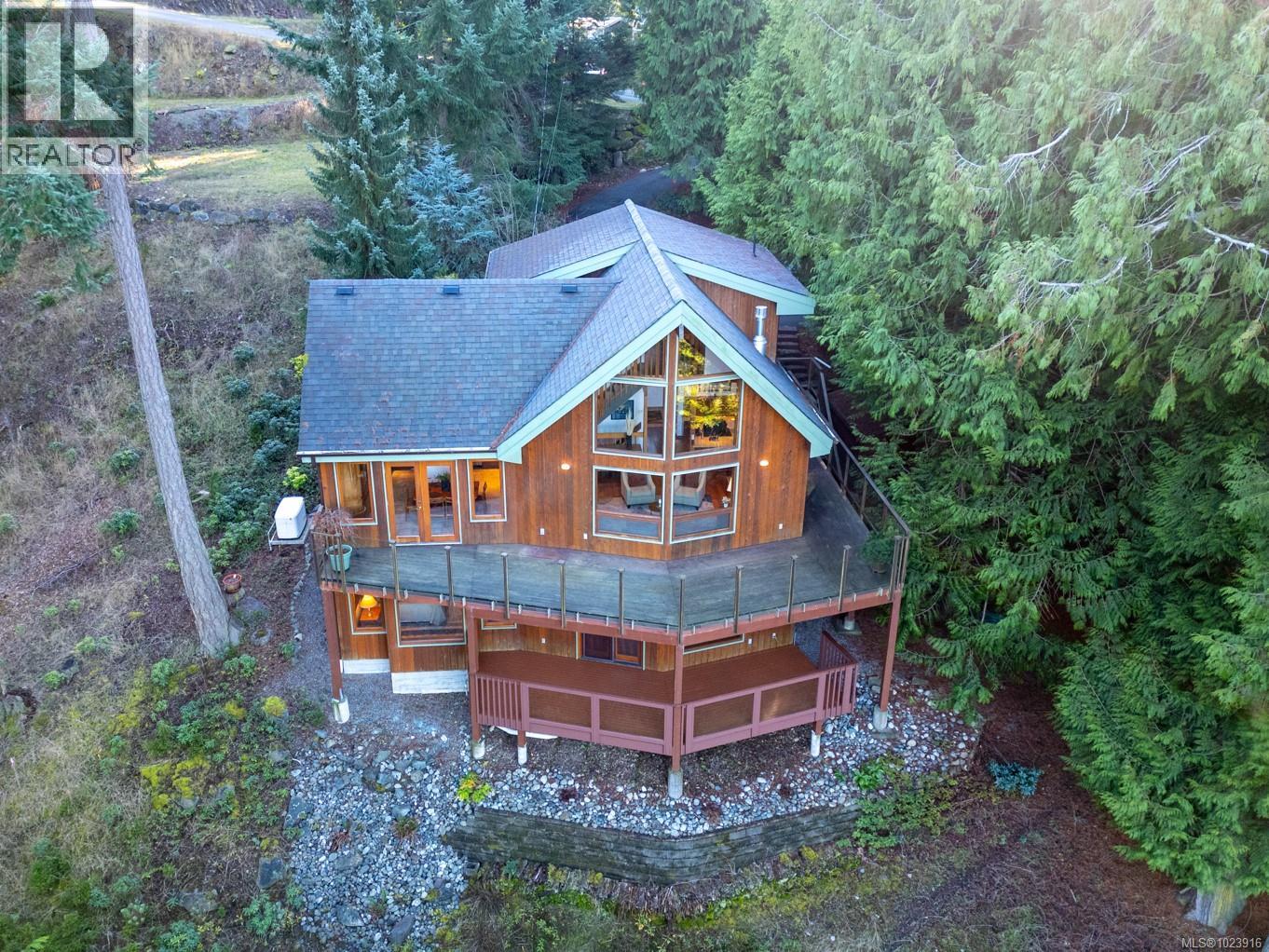 2648 Galleon Way, Pender Island, British Columbia  V0N 2M2 - Photo 58 - 1023916