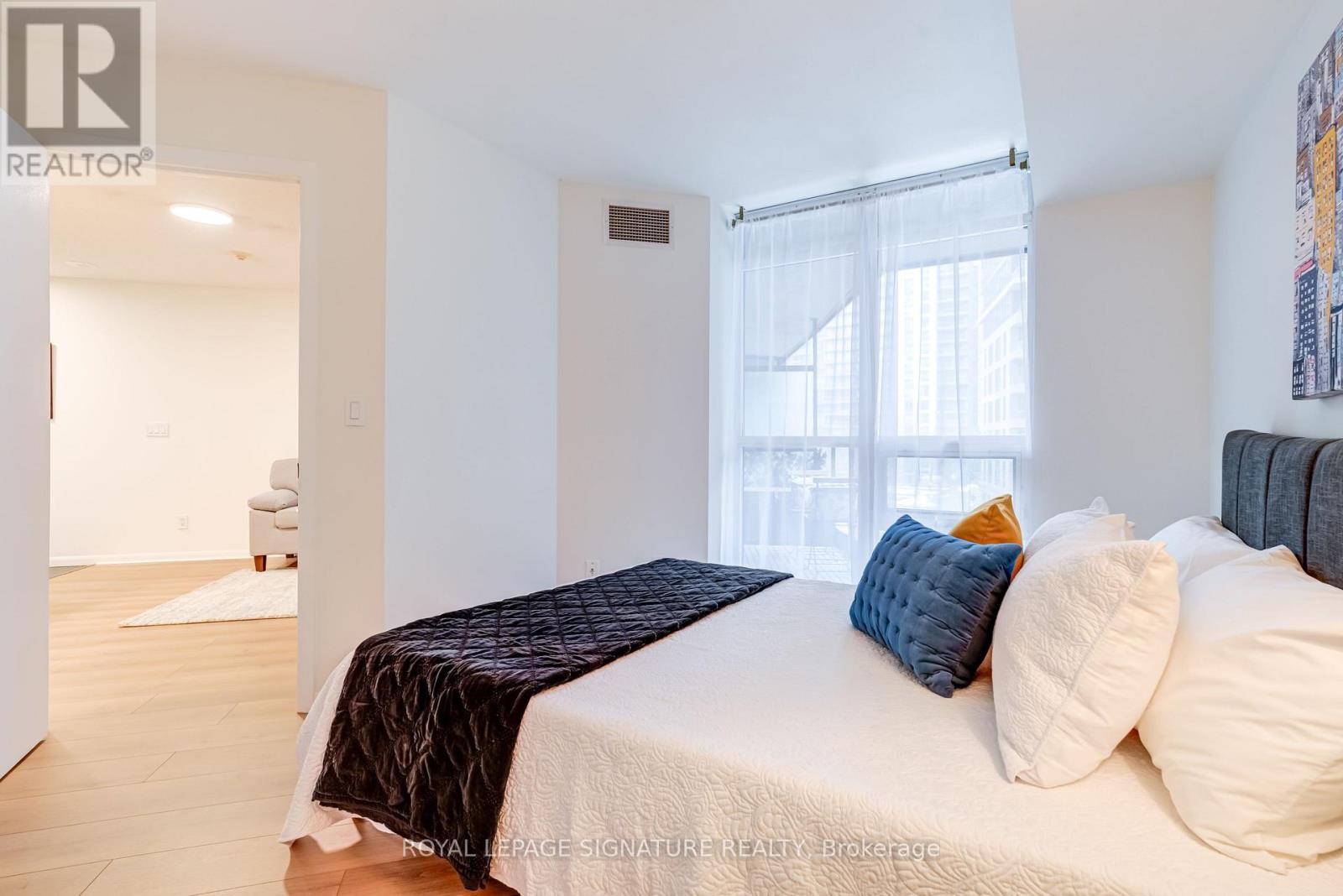 304 - 231 Fort York Boulevard, Toronto, Ontario  M5V 1B2 - Photo 13 - C12719058