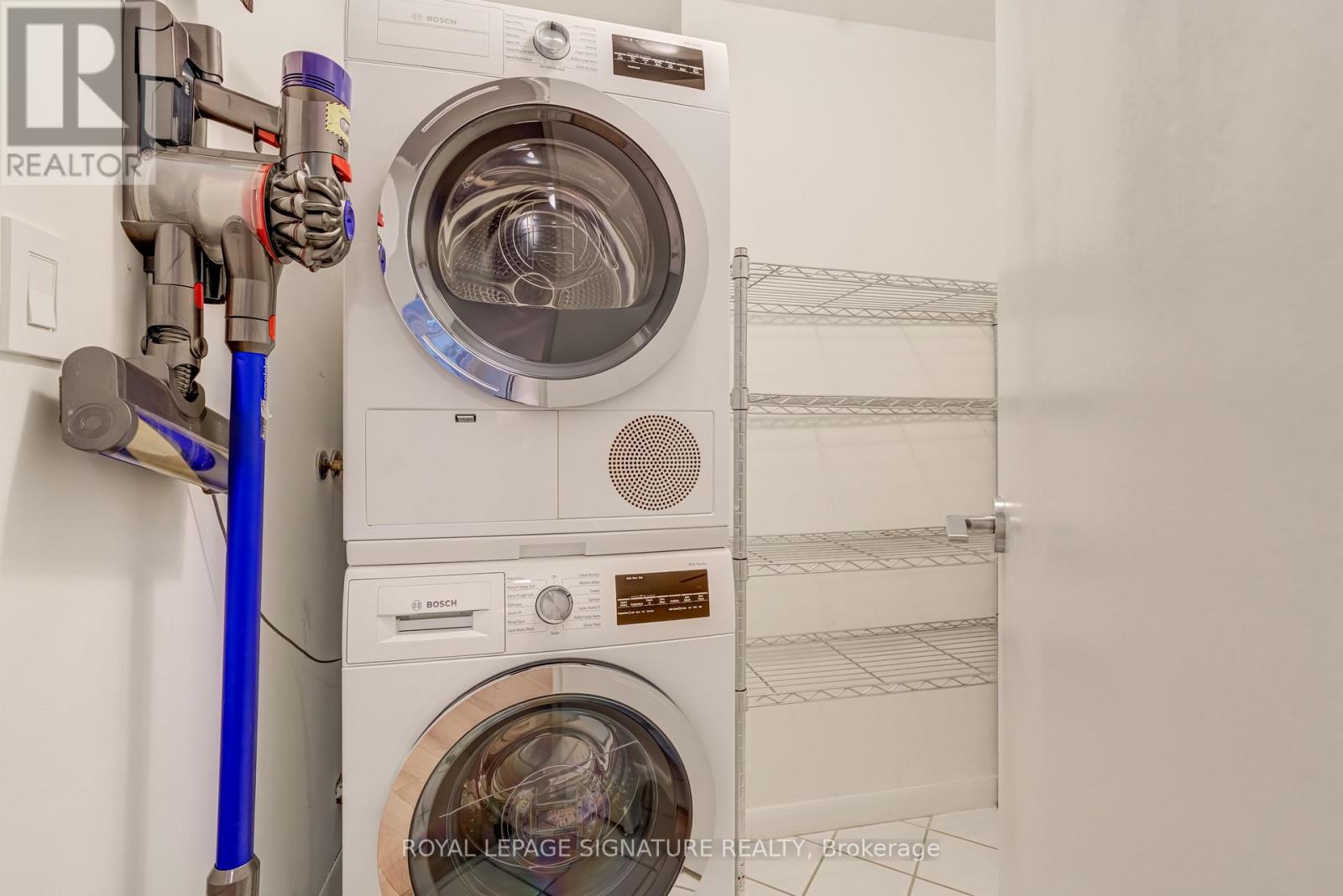 304 - 231 Fort York Boulevard, Toronto, Ontario  M5V 1B2 - Photo 18 - C12719058