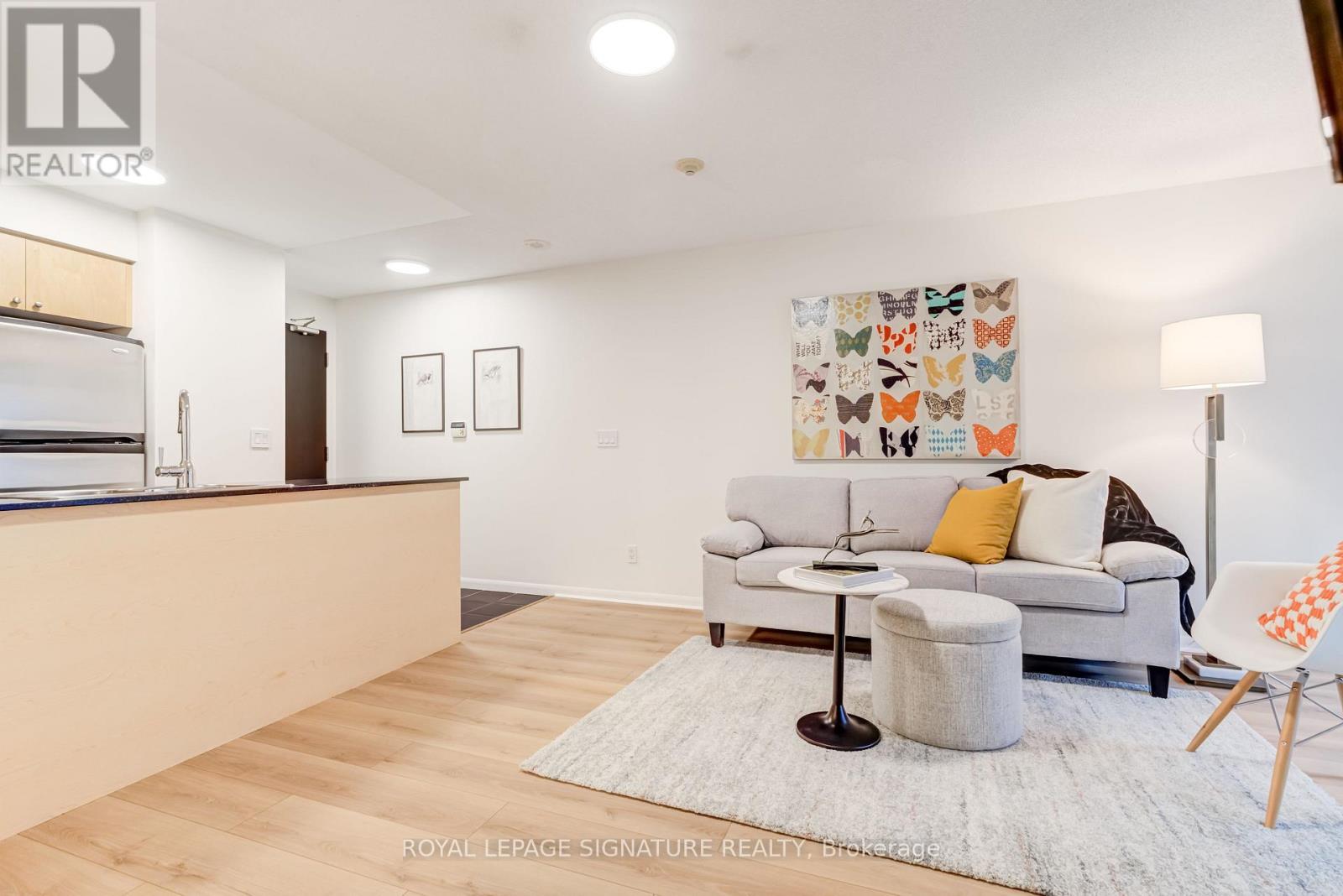 304 - 231 Fort York Boulevard, Toronto, Ontario  M5V 1B2 - Photo 6 - C12719058