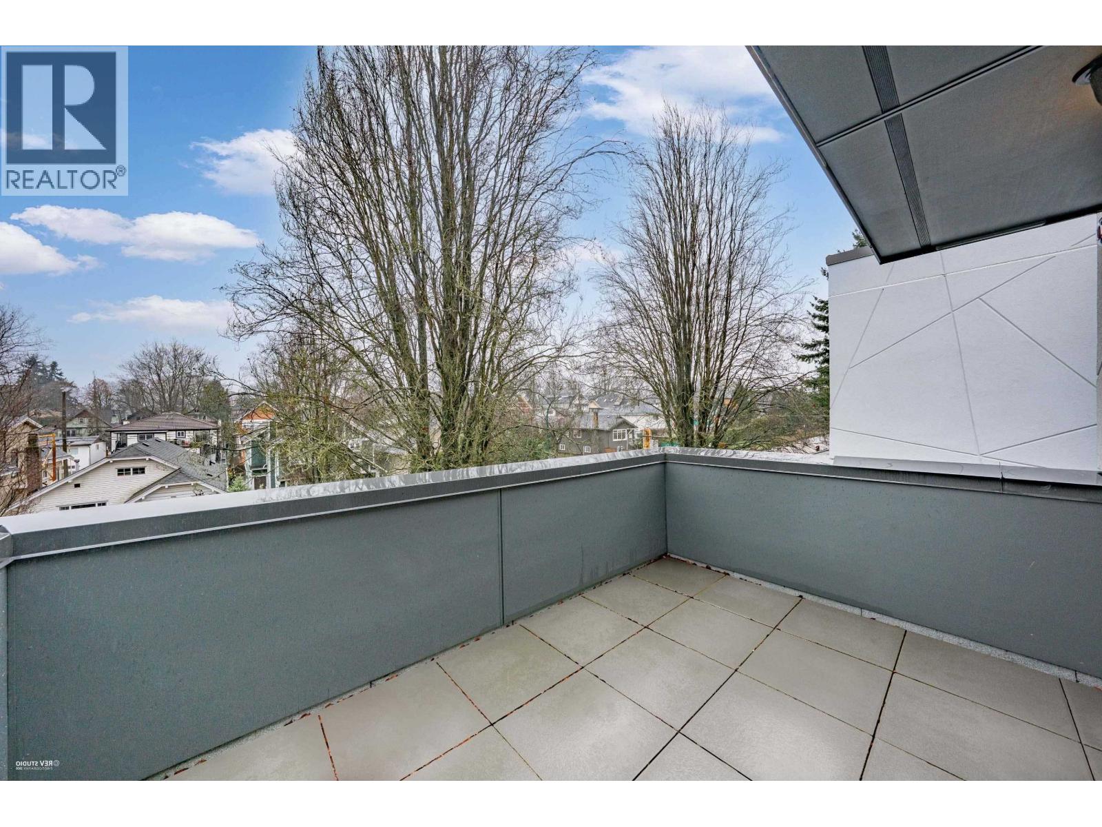 202 2075 E 1st Avenue, Vancouver, British Columbia  V5N 1B6 - Photo 3 - R3080262