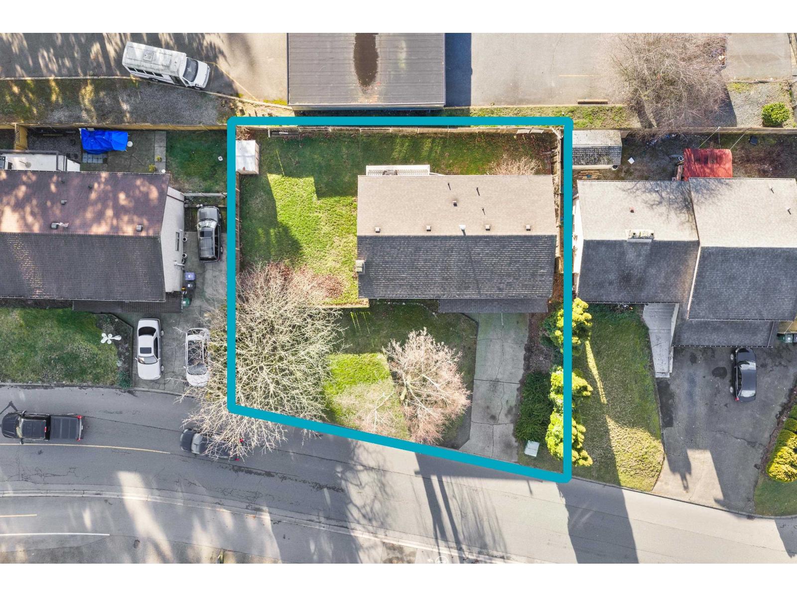 31974 Charlotte Avenue, Abbotsford, British Columbia  V2T 4K8 - Photo 3 - R3080845