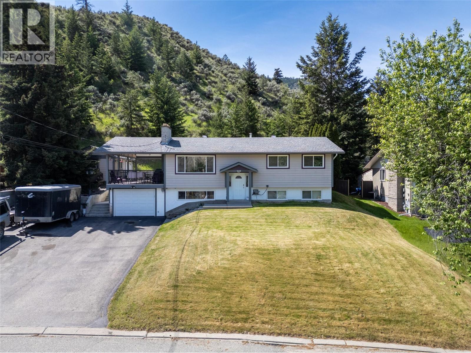 5121 Crawford Place, Kamloops, British Columbia