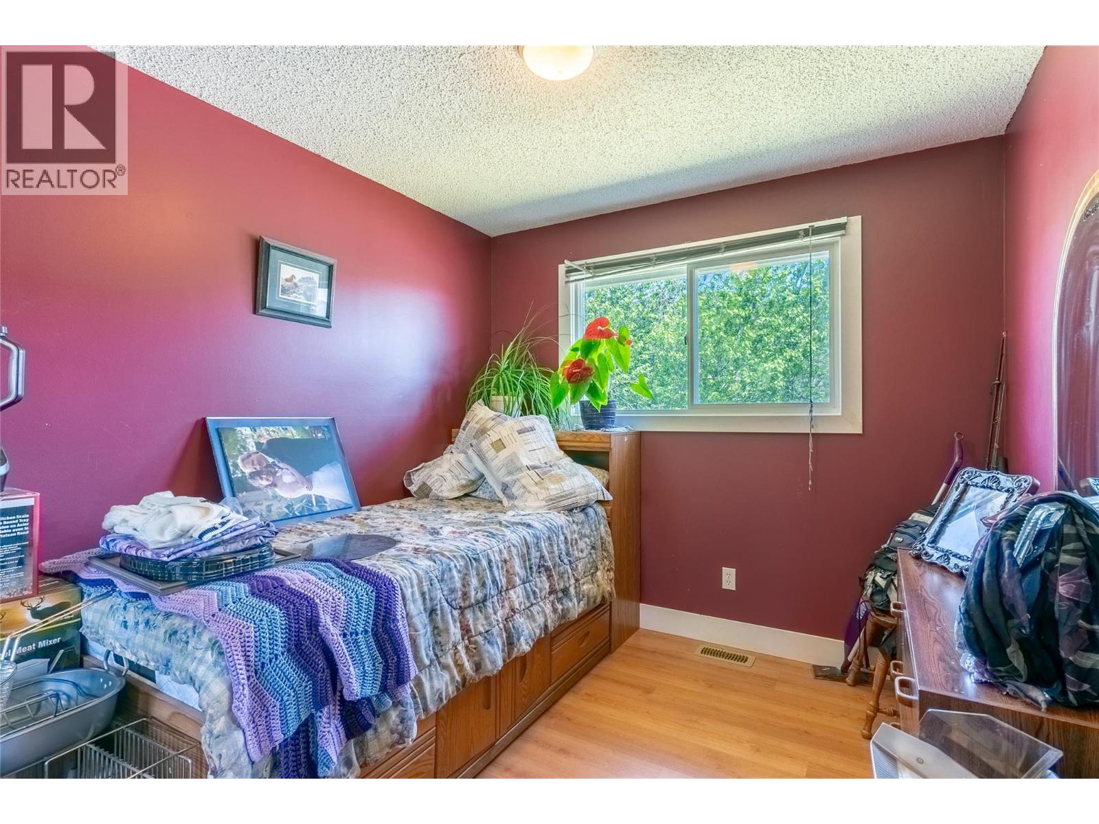 5121 Crawford Place, Kamloops, British Columbia  V2C 5Z8 - Photo 15 - 10373452